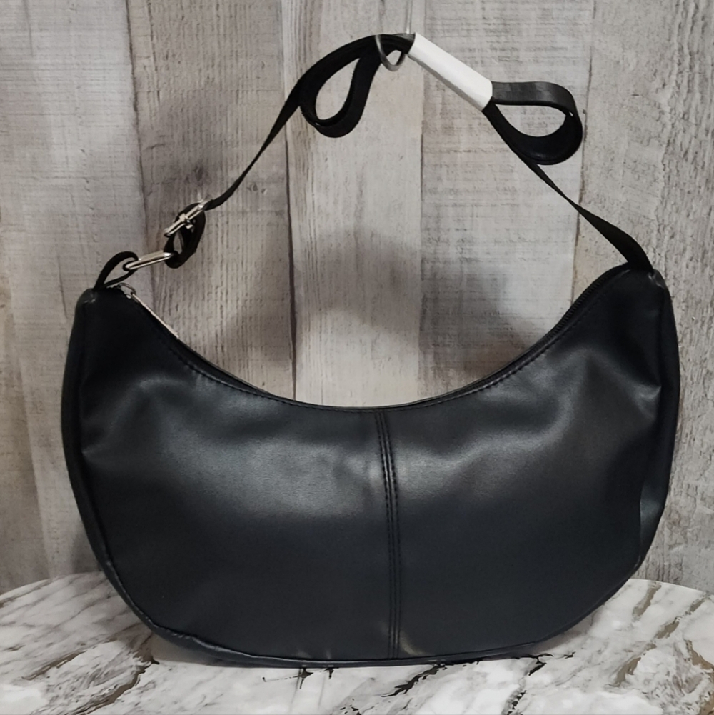 🪷👜Suzy Shier Classic Black Hobo Bag